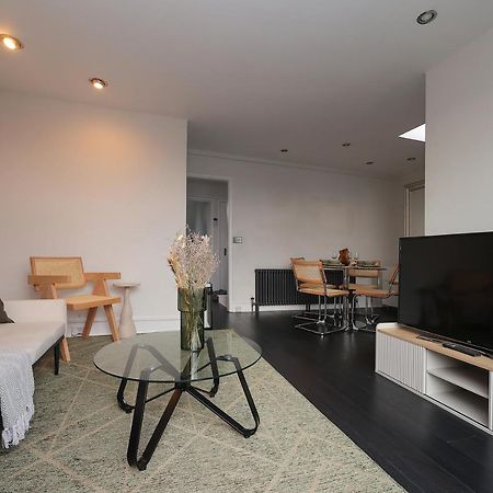 2 Bedroom Chic Apartment With Private Balcony In Notting Hill London Bagian luar foto