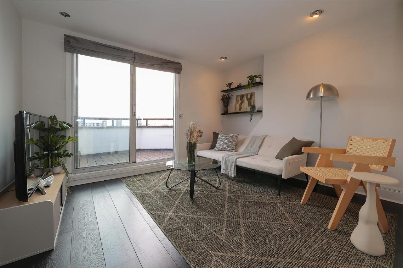 2 Bedroom Chic Apartment With Private Balcony In Notting Hill London Bagian luar foto